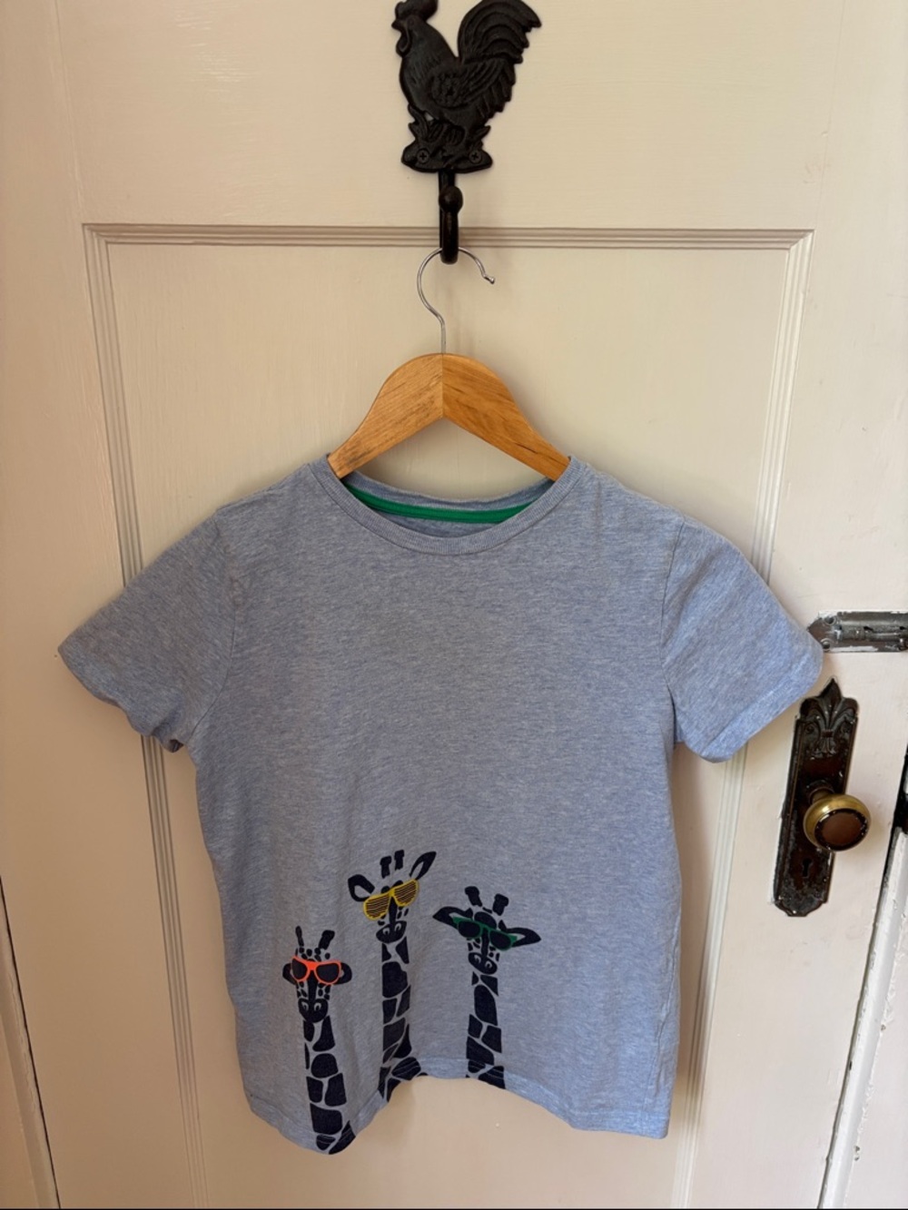 Boden Gray Tee with Sunglasses Giraffe Graphic